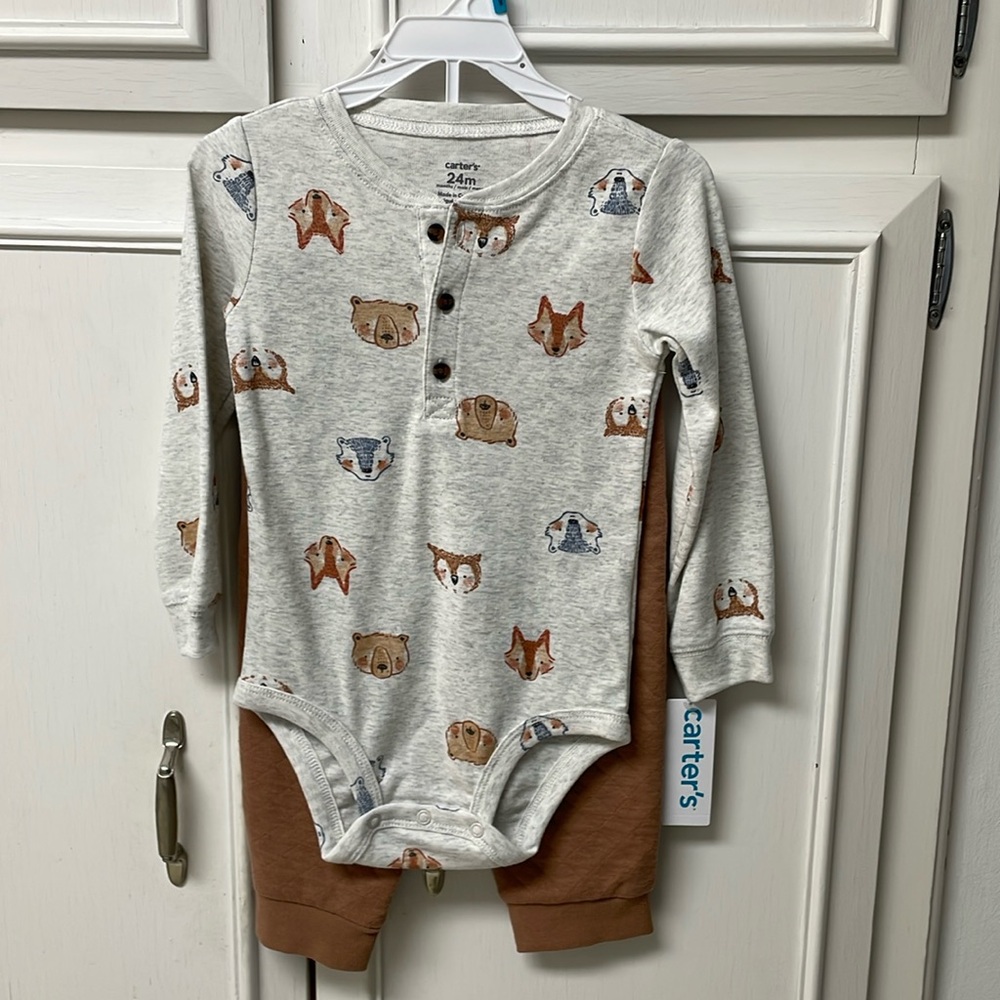 Carter’s Boys’ Outfit